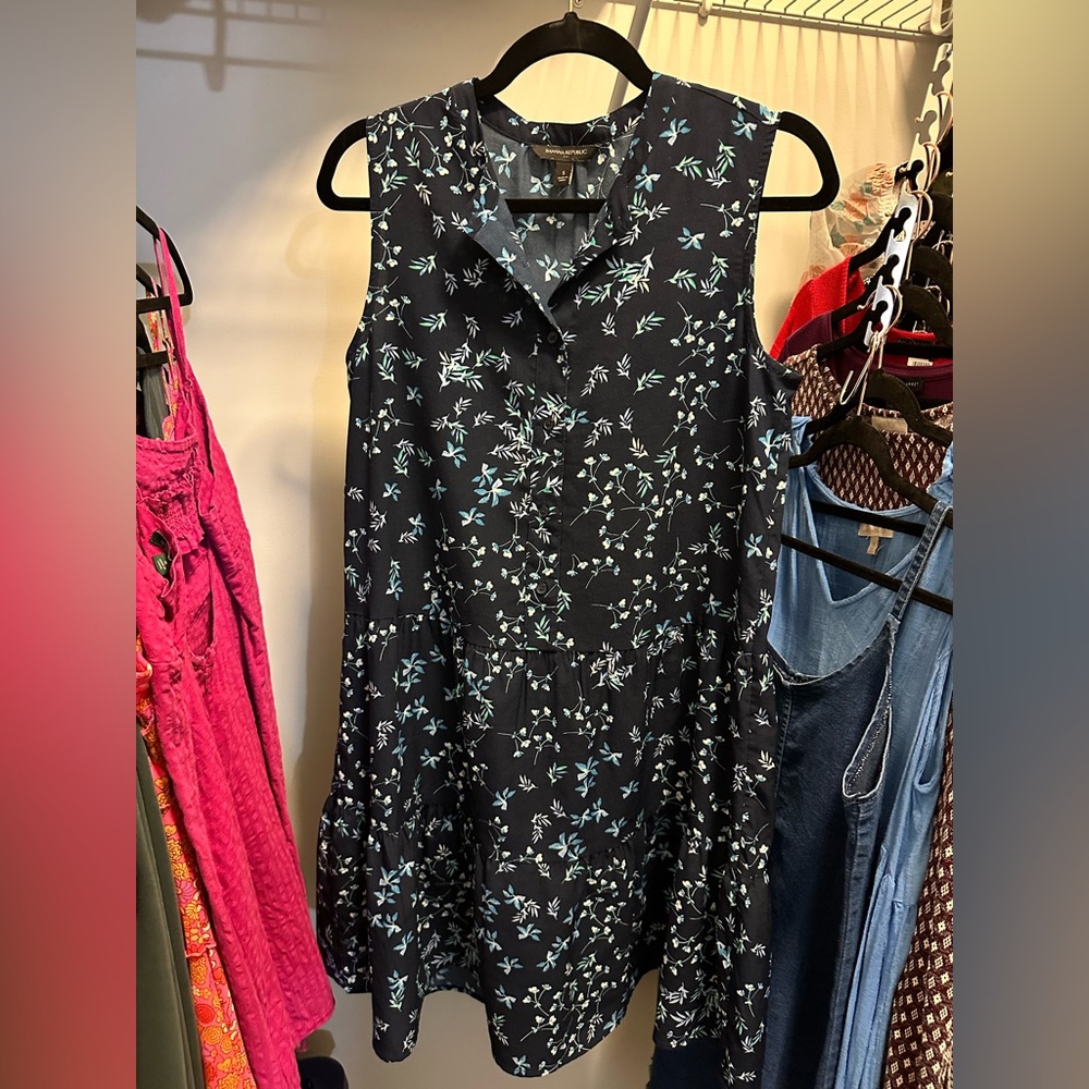 Banana Republic Navy floral sleeveless dress